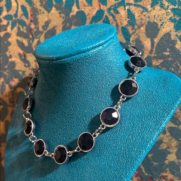 Elegant Black and Silver Women's Choker - Picture 11 of 12